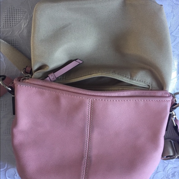Coach crossbody ONLY. NO WALLET. - Picture 3 of 4